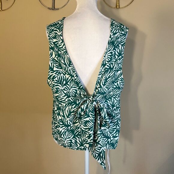 Topshop Green and White Abstract Leaf Print Tie Crop Size 10 - Picture 3 of 9